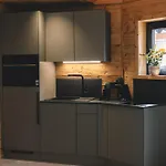 Wellness Mit Sauna, Outdoor Whirlpool & Kamin דירה