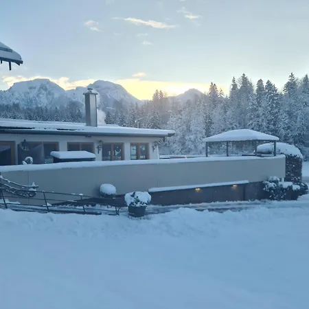 Wellness Mit Sauna, Outdoor Whirlpool & Kamin