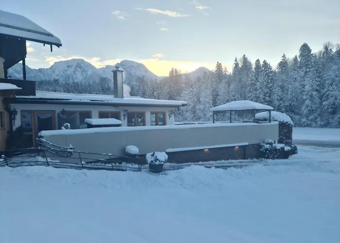 Wellness Mit Sauna, Outdoor Whirlpool & Kamin